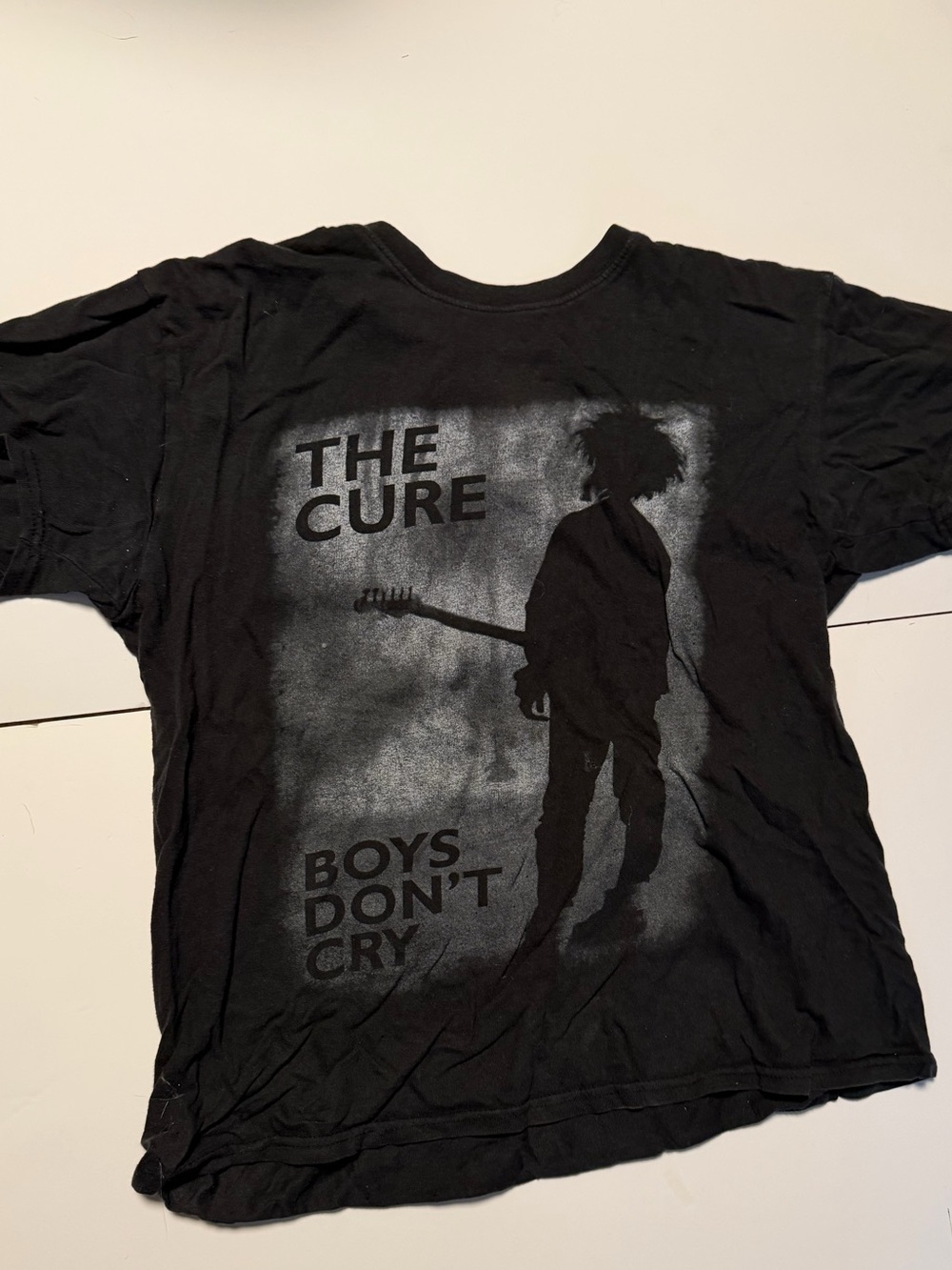 the. cure boys don’t cry t shirt vintage med